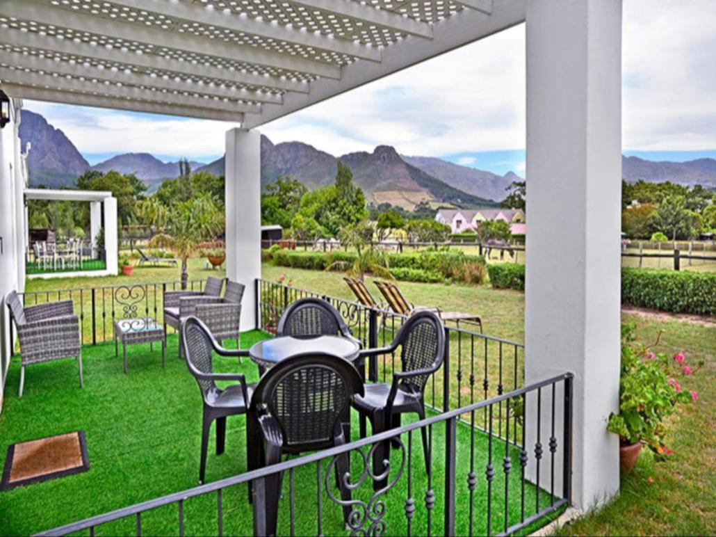 Auberge La Dauphine Guest House Franschhoek Exterior foto